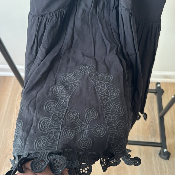 HONEY PUNCH Black Boho Crochet Lace Cutout Festival Mini Dress Size Small - Picture 7 of 9